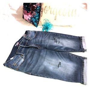 Ripped skinny jean shorts